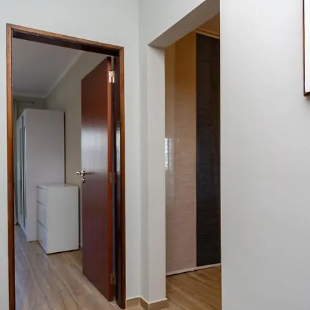 Apartment Comfort 1bdr W/pool By Lovelystay