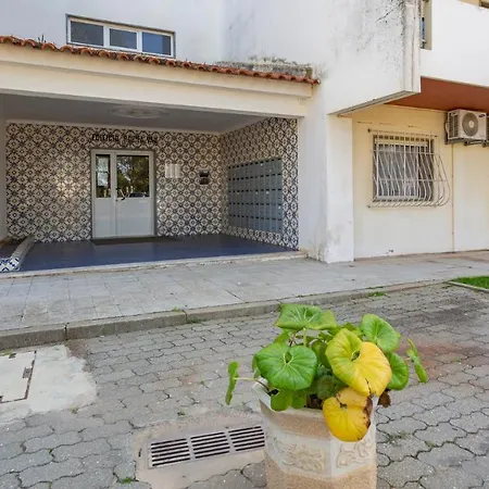 Comfort 1bdr W/pool By Lovelystay Apartment Portimao